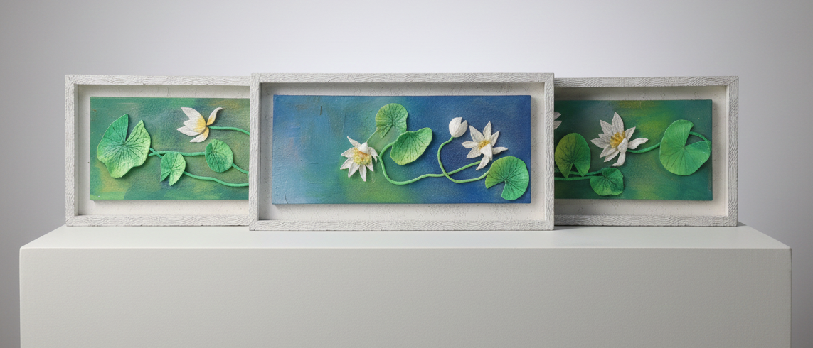 Handmade 3D White Lotus Flower Triptych Wall Art – Textured Framed Panel Set for Home Décor