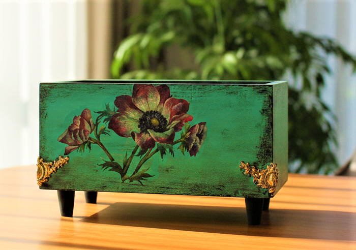 Vintage Floral Wooden Decorative Storage Box with Legs – Handmade Decoupage Craft